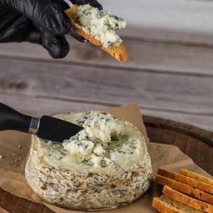 Queijo Gorgonzola Duplo Creme - Peça inteira (700g) - Fusqueijão
