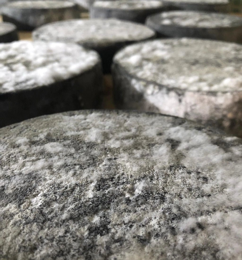 Queijo Carboncino - 220g